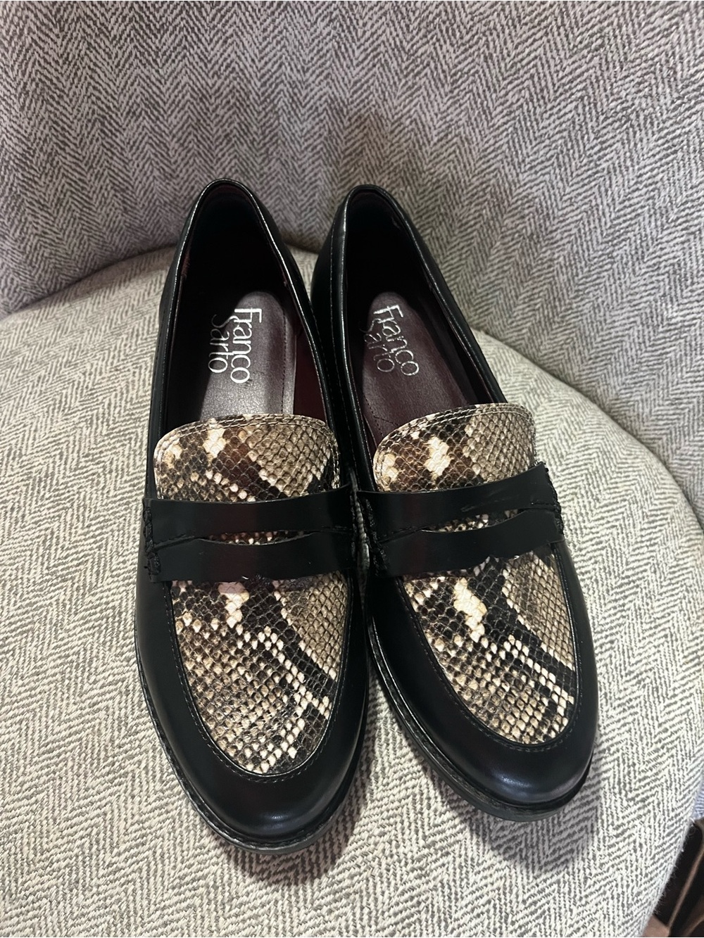 Franco Sarto Black Snake Print Loafers Women’s Size 7M